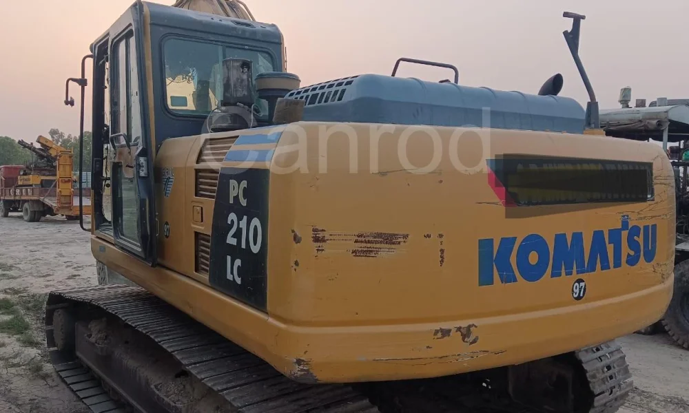 Komatsu PC210 LC Excavator